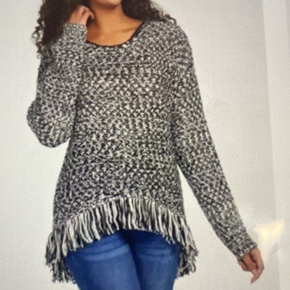 Tribal Fringed Sweater- size XXL - Picture 9 of 9